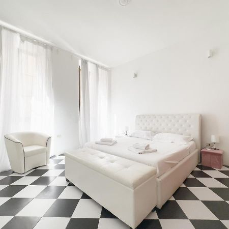 Domus Sant'Elena 2 Apartment Roma Ngoại thất bức ảnh