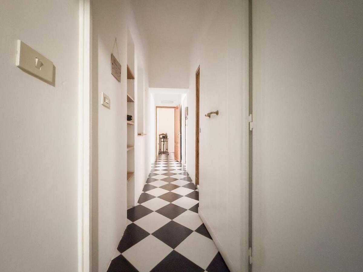 Domus Sant'Elena 2 Apartment Roma Ngoại thất bức ảnh