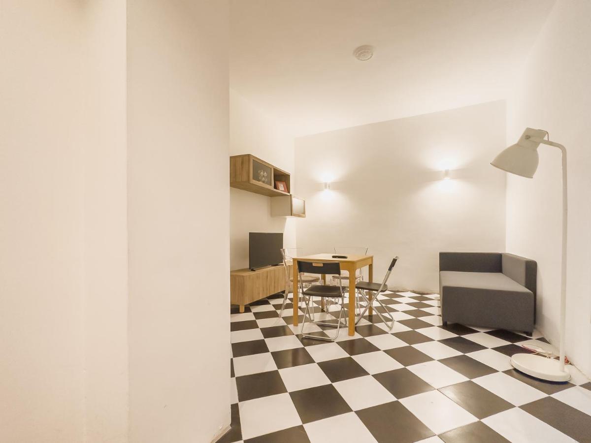 Domus Sant'Elena 2 Apartment Roma Ngoại thất bức ảnh