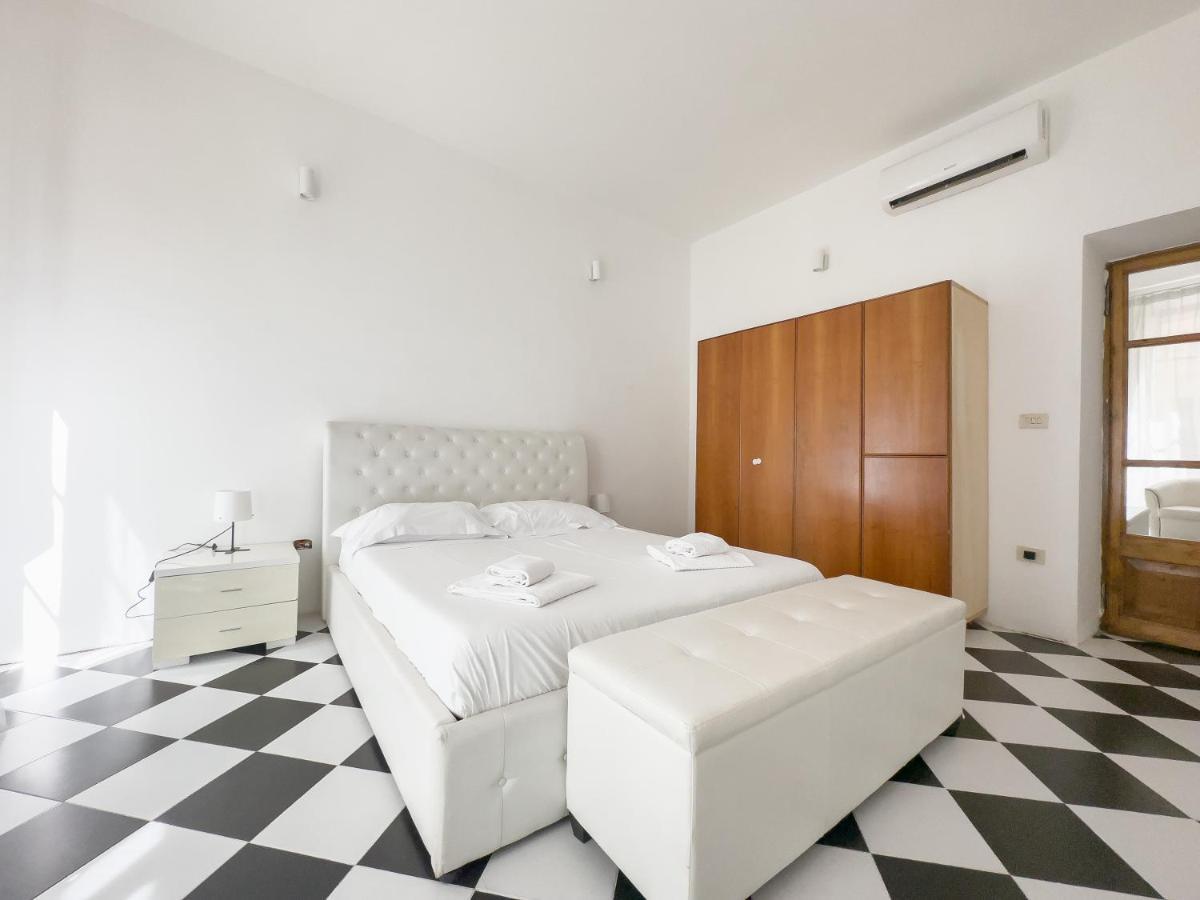 Domus Sant'Elena 2 Apartment Roma Ngoại thất bức ảnh